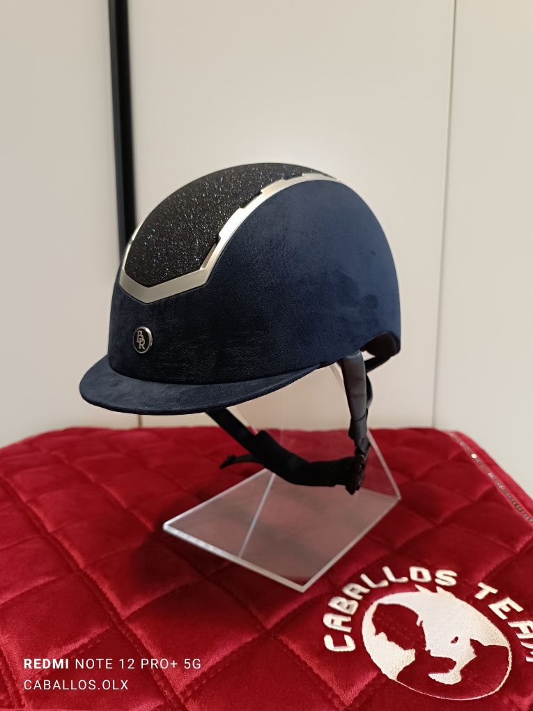 55;56;57 Kask jeździecki BR granatowy z brokatem Omega