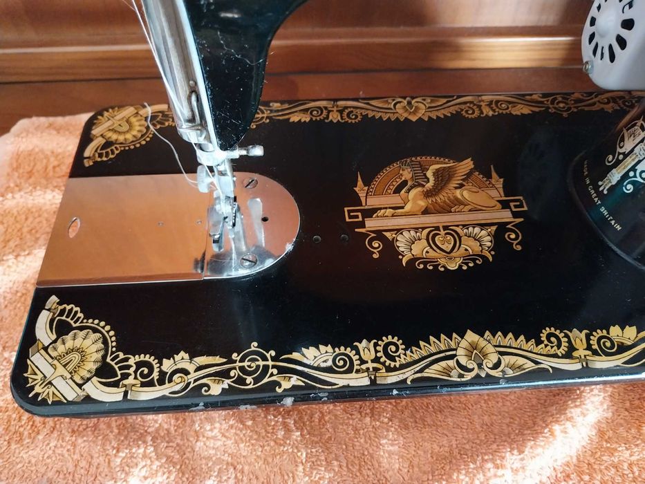 Linda máquina de costura SINGER