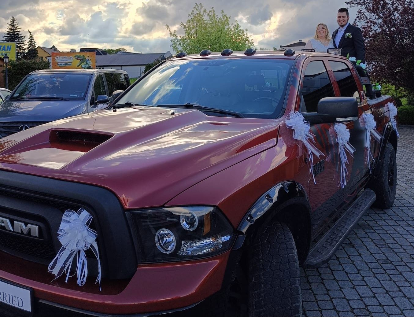 Samochód do ślubu  Dodge RAM