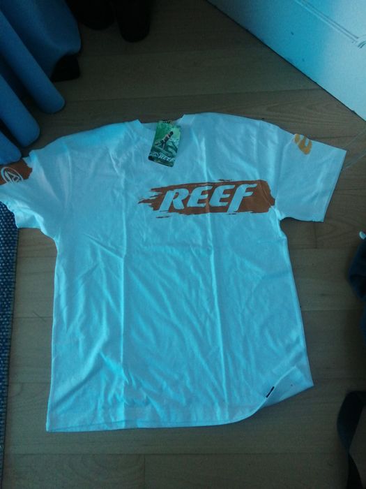 T-shirt, Reef, novo com etiqueta, tamanho Large,. Fig foz