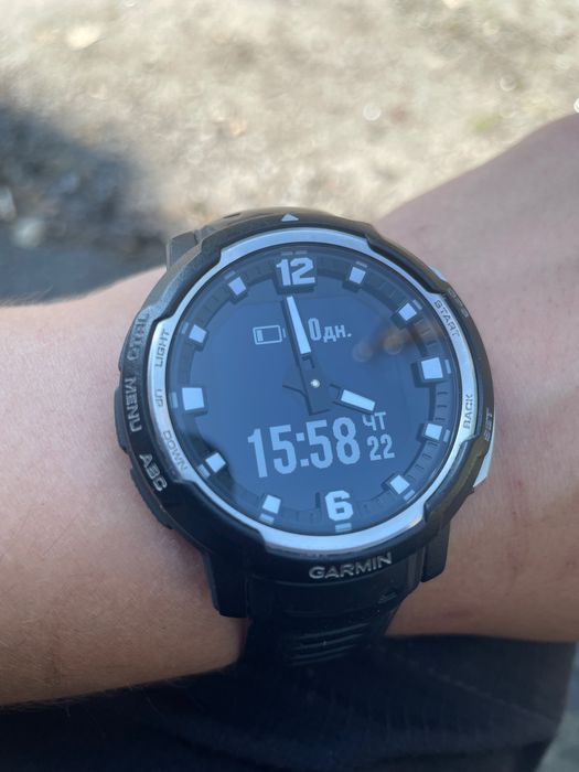 Смарт-часы наручные Garmin Instinct Crossover