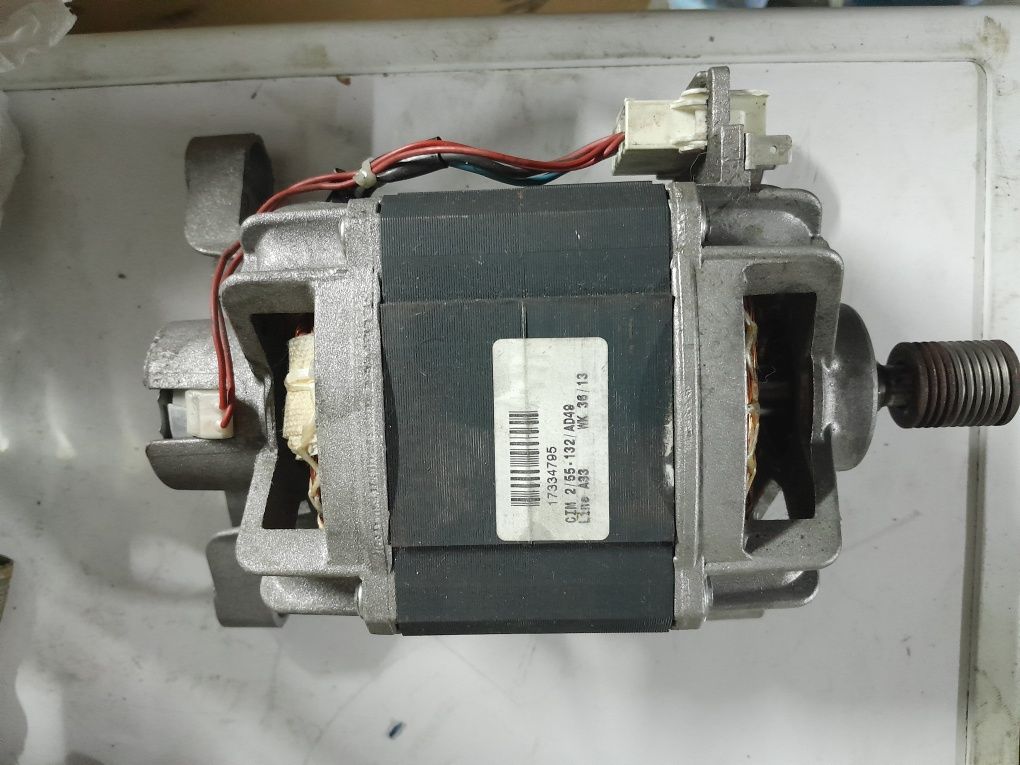 Motor de máquina Lavar Roupa Ariston Hotpoint