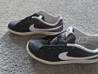 Buty sportowe marki Nike roz 42