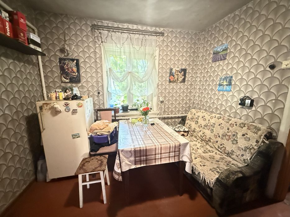 Продам дом на Немышле, метро Армейская 7 минут, участок 8 соток