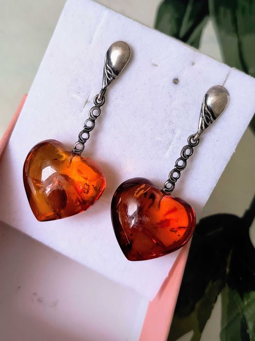 Srebrne kolczyki z bursztynem