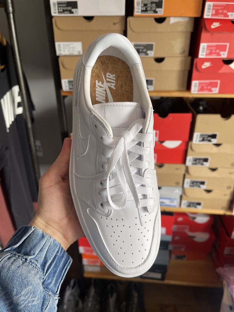 Air Jordan 1 elevate оригінал