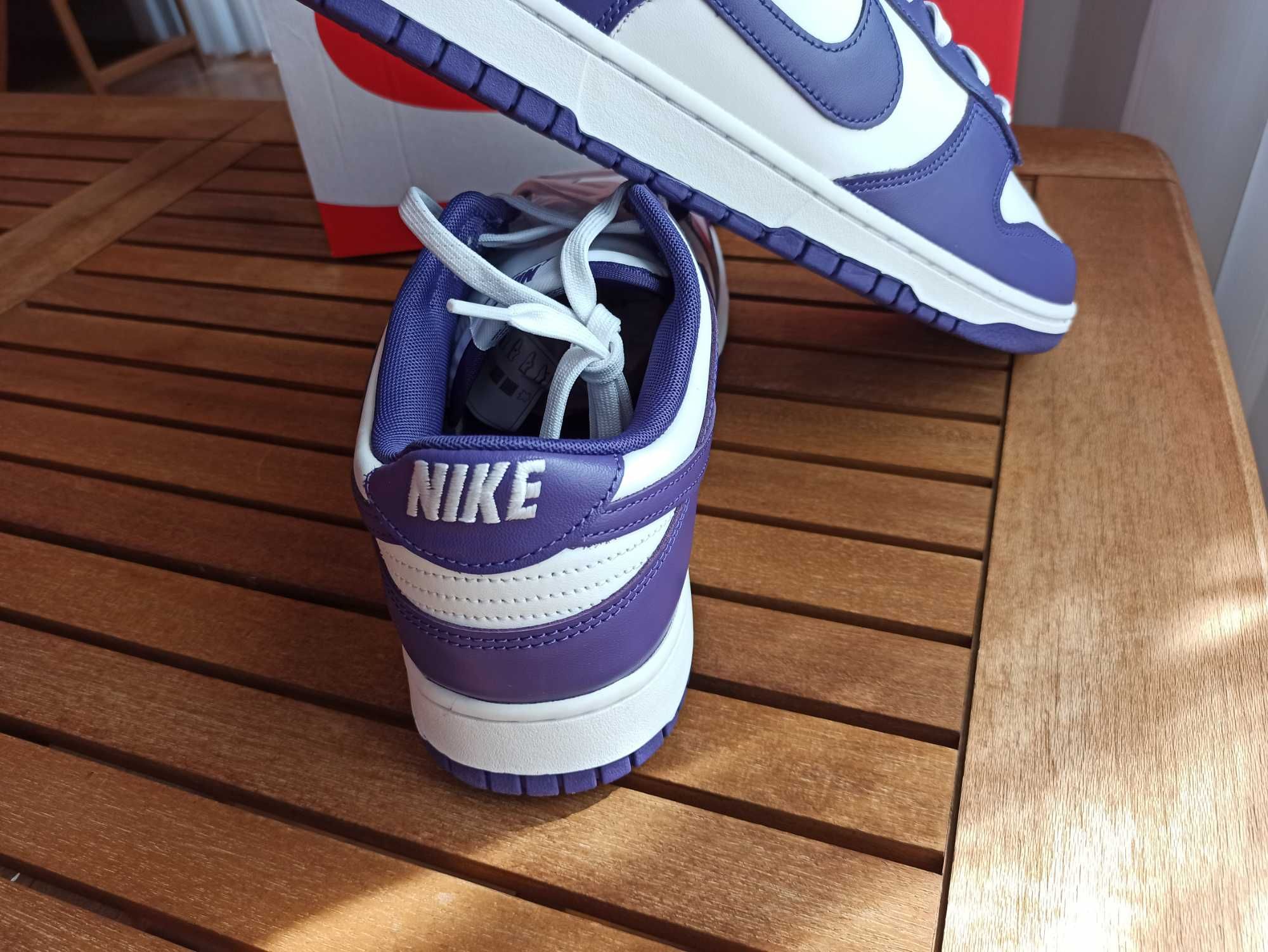 (r. 47,5/ us 13) Nike Dunk Low Championship Court Purple DD1391,-104