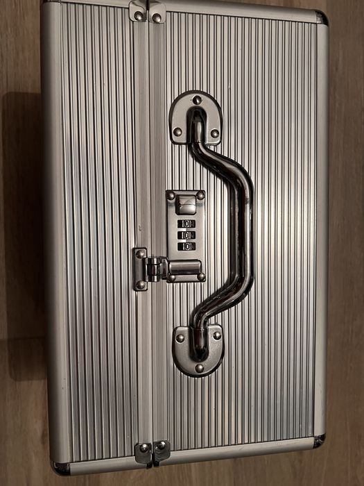 Новый! Кейс для аксессуаров  32.5х20,5х22,5 см