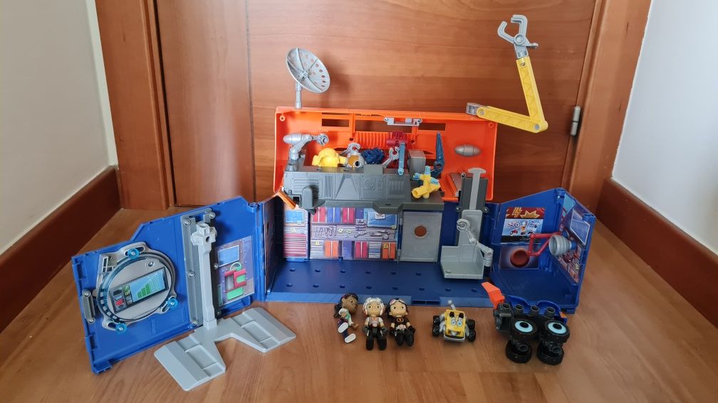 Rusty Rivets Rivet Laboratório Playset