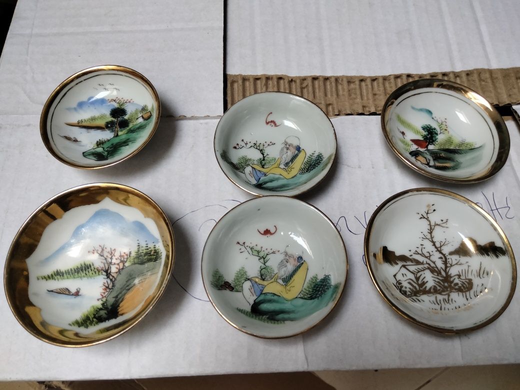 Conjunto de taças em porcelana chinesa