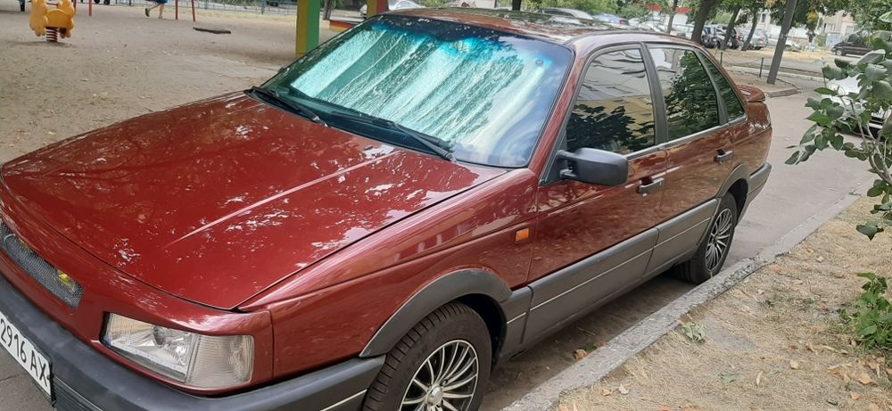 Продам Пассат б3 седан