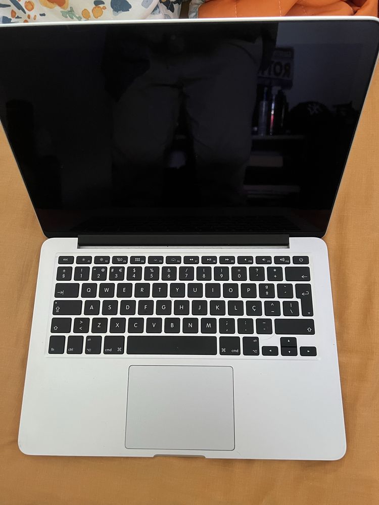 Vendo MacBook caracteristicas estão na ultima foto