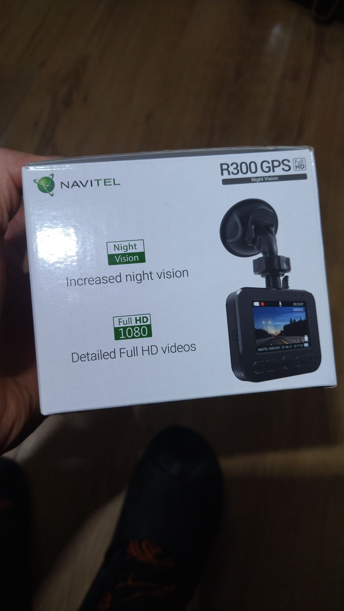 Kamerka samochodowa Navitel R300 GPS Full HD wideorejestrator