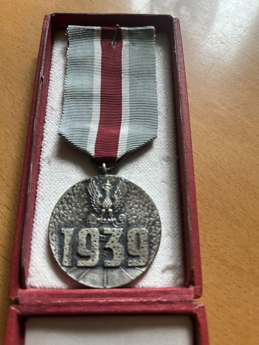 Sprzedam odznaczenie z 1939 roku