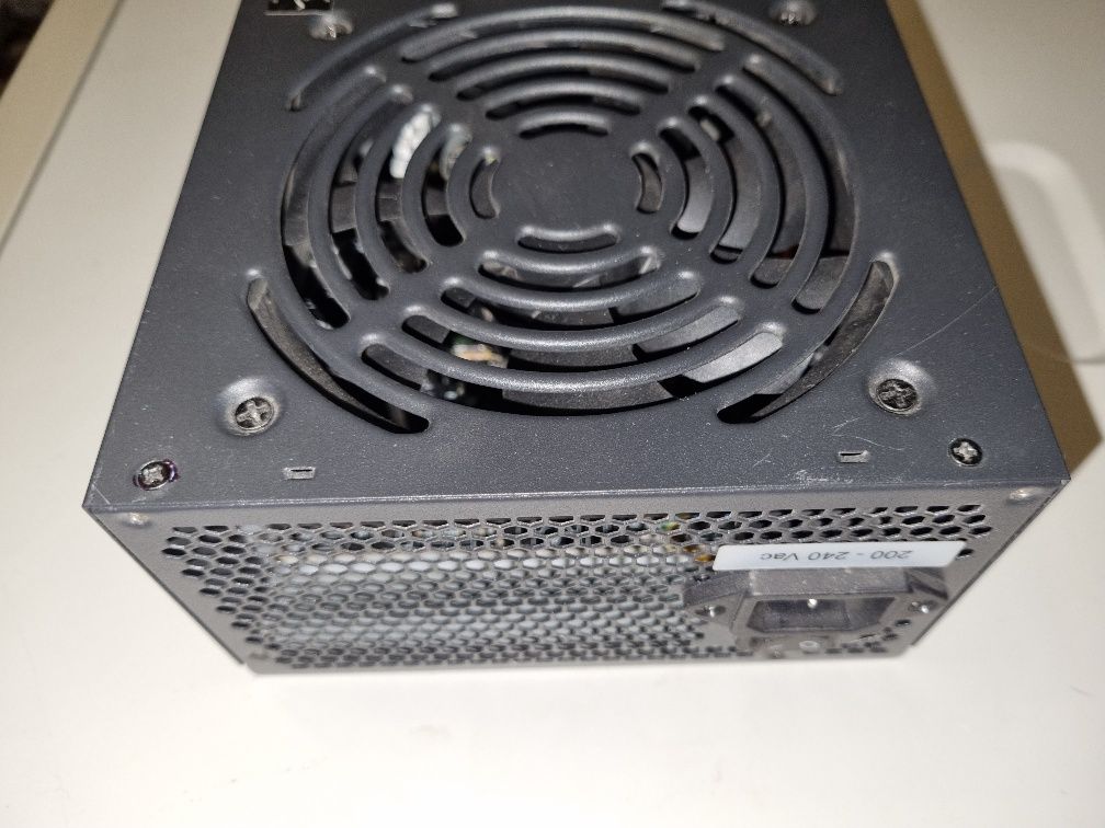 Блок питания AeroCool VX-600