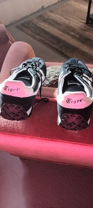 Sapatilhas originais usadas 2 vezes  nao serve