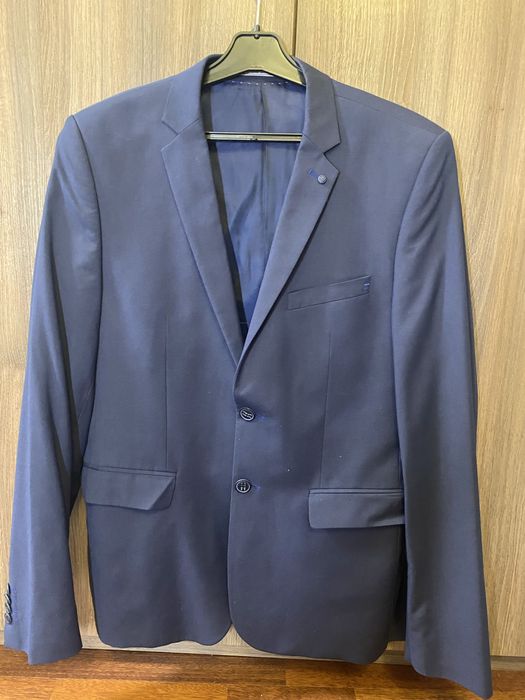 Костюм чоловічий класичний