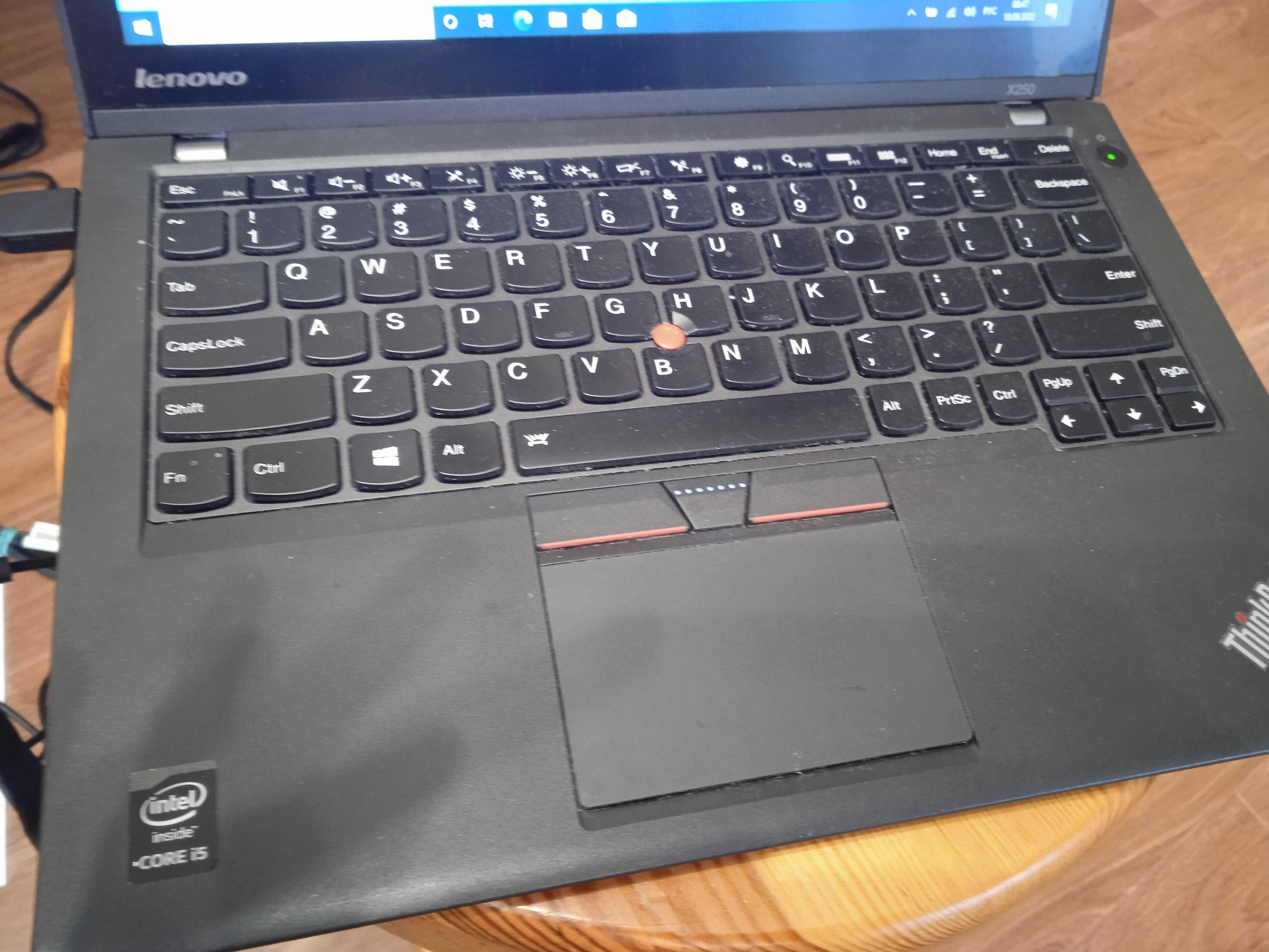 Lenovo Thinkpad x250 i5-5200 \ 8gb ddr3 \ 128 gb SSD 2 батареї