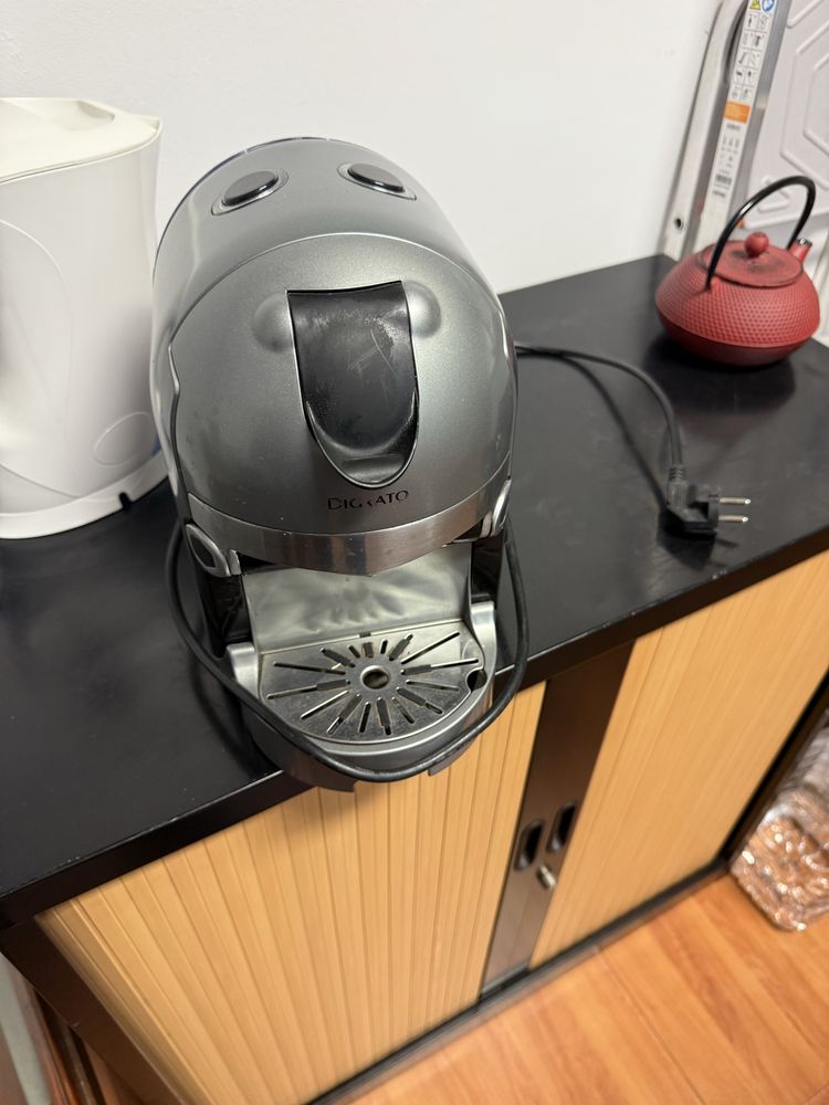 Máquina de Café Digrato praticamente nova