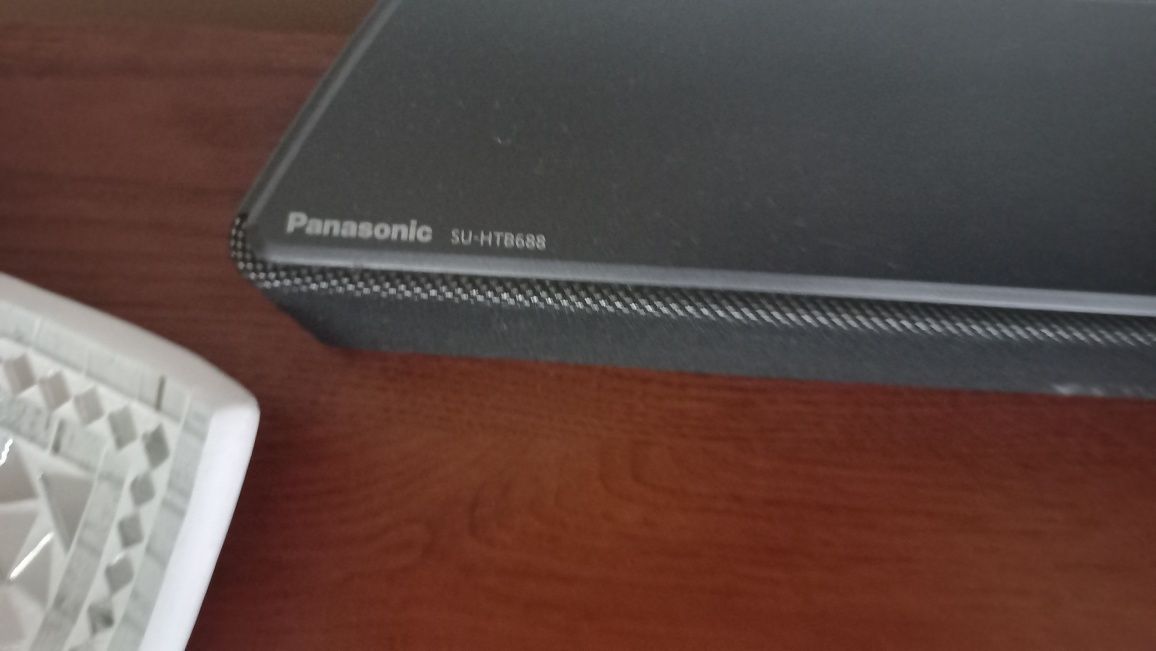 Soundbar Panasonic SU-HTB688