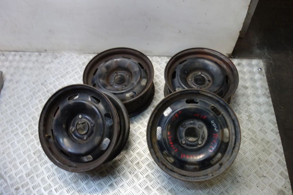 KOMPLET FELG STALOWYCH PEUGEOT 207 CITROEN C3 15 ET 23