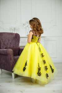 Платье детское нарядное пышное сукня випуск бальное на 5-7 лет