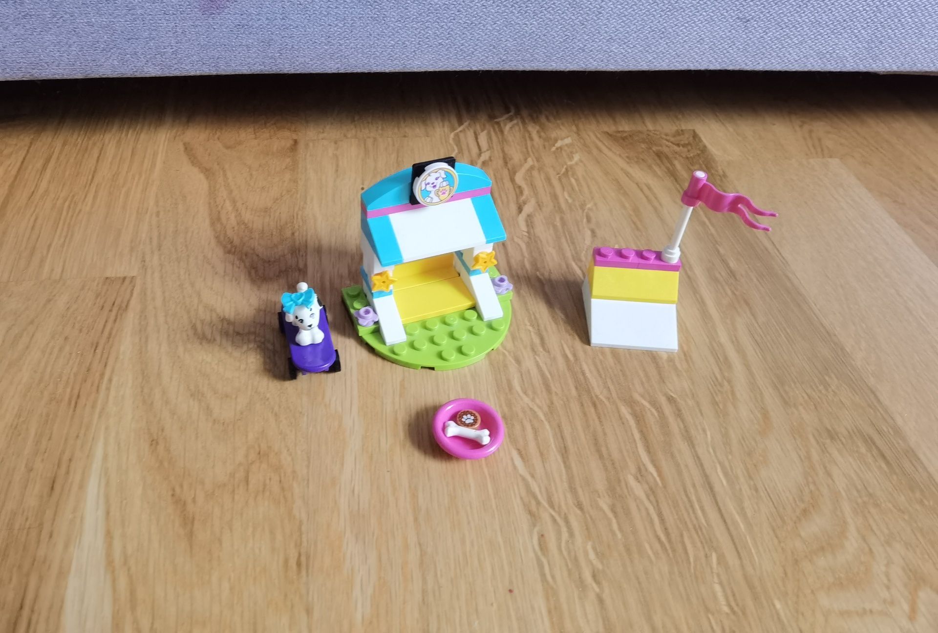 Lego Friends 41304 Sztuczki i przysmaki dla piesków