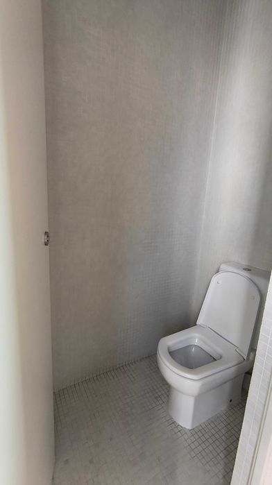 Para arrendar de escritório em rua Elísio de Melo, 41 Porto