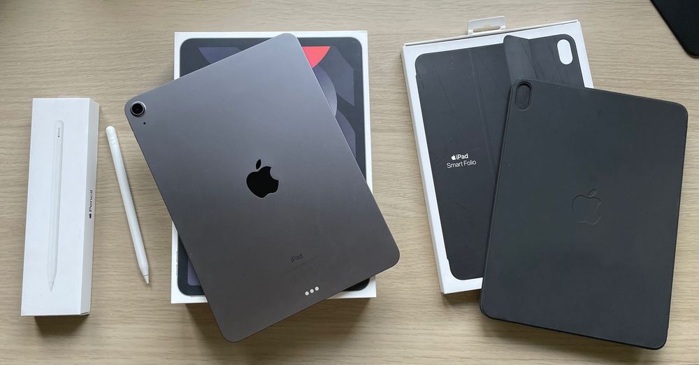 iPad Air 4 64GB Wi-Fi + Pencil 2. gen + etui Smart Folio