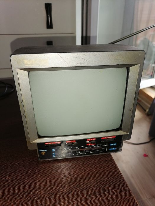 Telewizor z radiem antyk