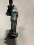 Makita DGA 506 flex.