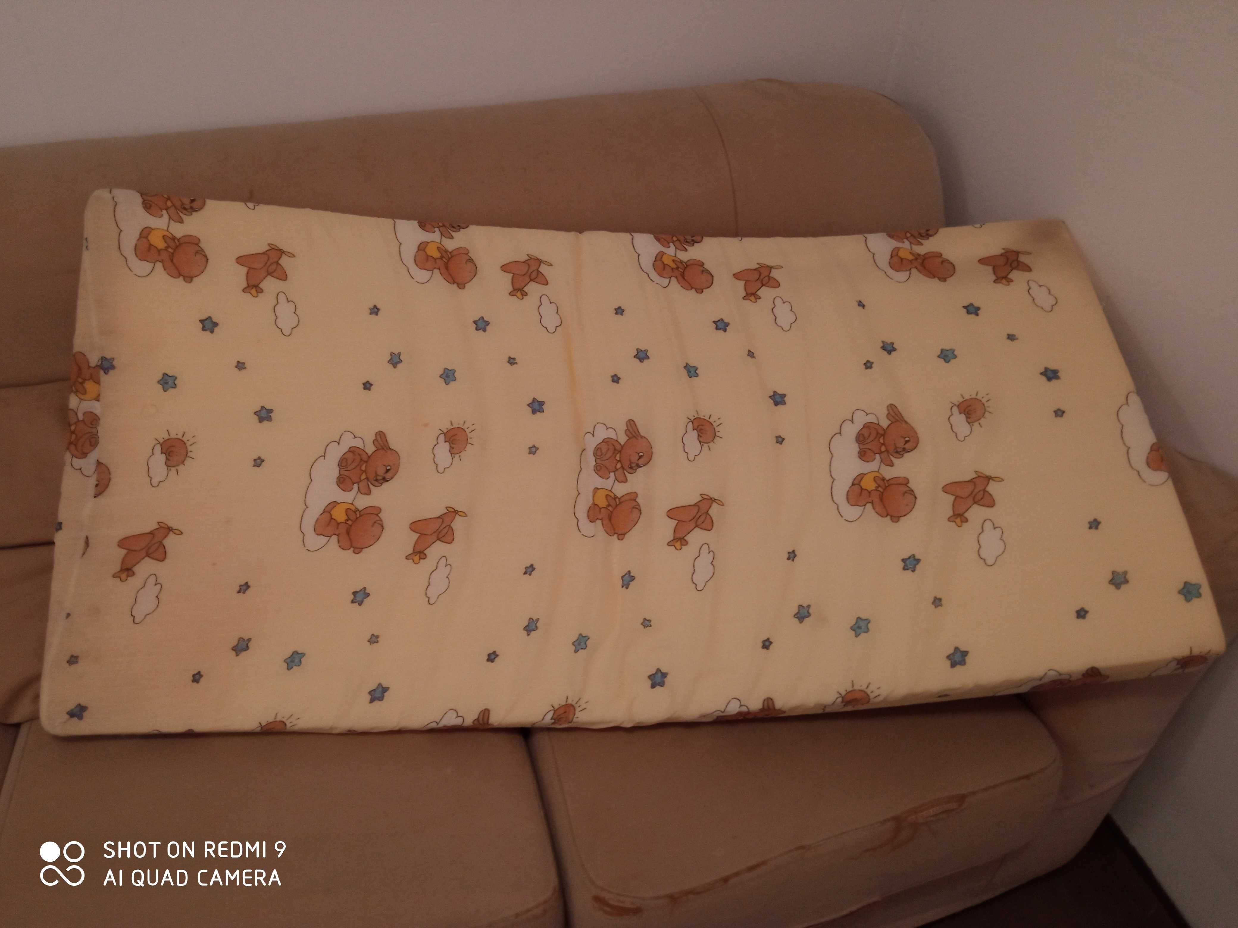 Łóżeczko + komplet mebli sosnowych do pokoju dziecięcego Gluck