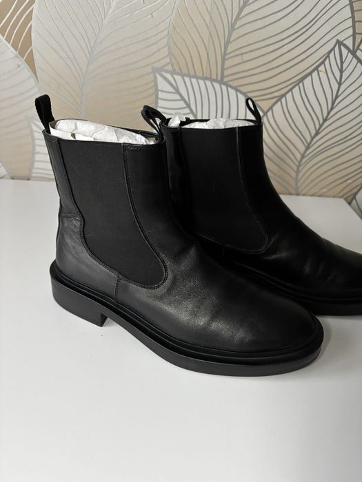 Женские осенние ботинки из натуральной кожи