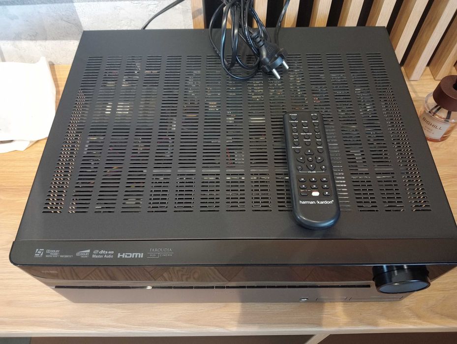 Amplituner Harman Kardon AVR 360 plus pilot