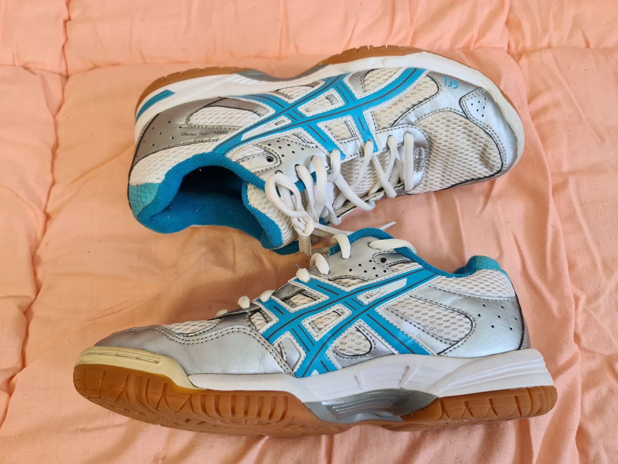 Buty damskie do biegania, halowe ASICS B25QQ rozm. 39