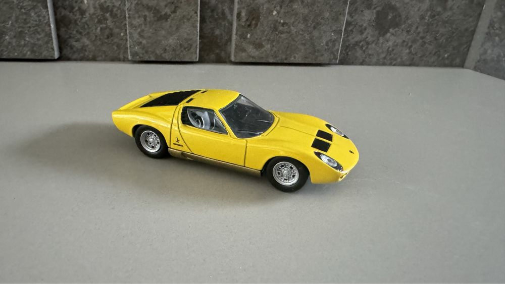 Lamborghini Mirua P400 auto kolekcjonerskie