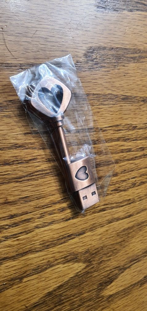 Pendrive 32gb klucz