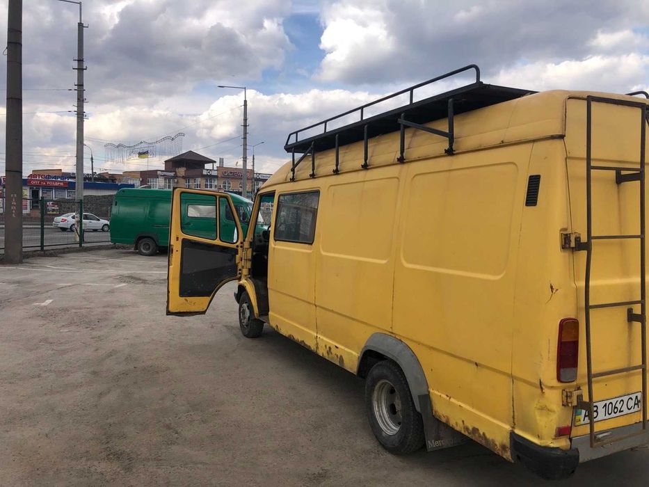 Автобус Mersedes-Bens 410