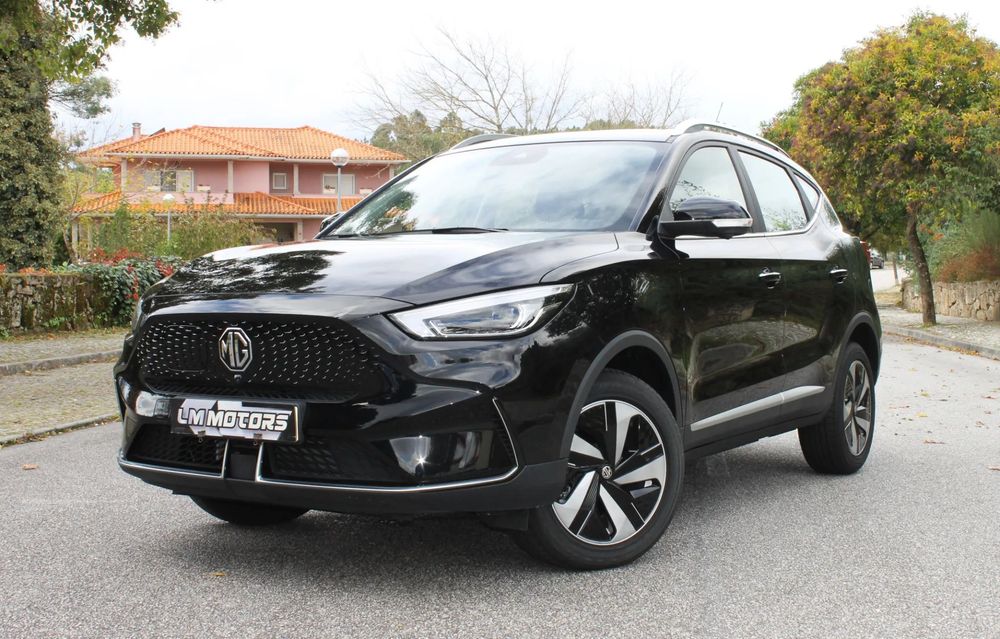 MG ZS EV 72.6 kWh Luxury OBC 11 kW