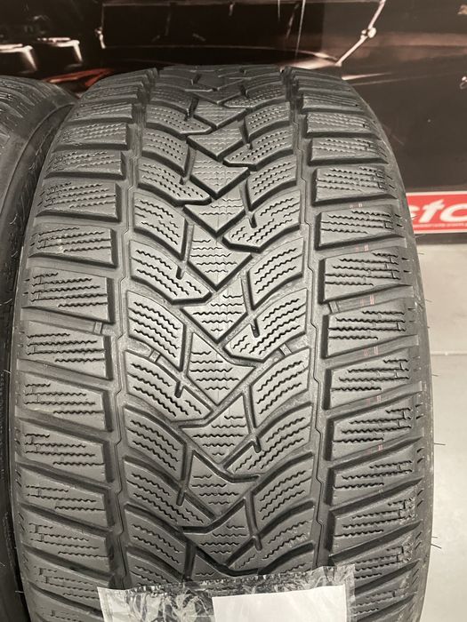 225/40 R18 Dunlop Winter Sport 5