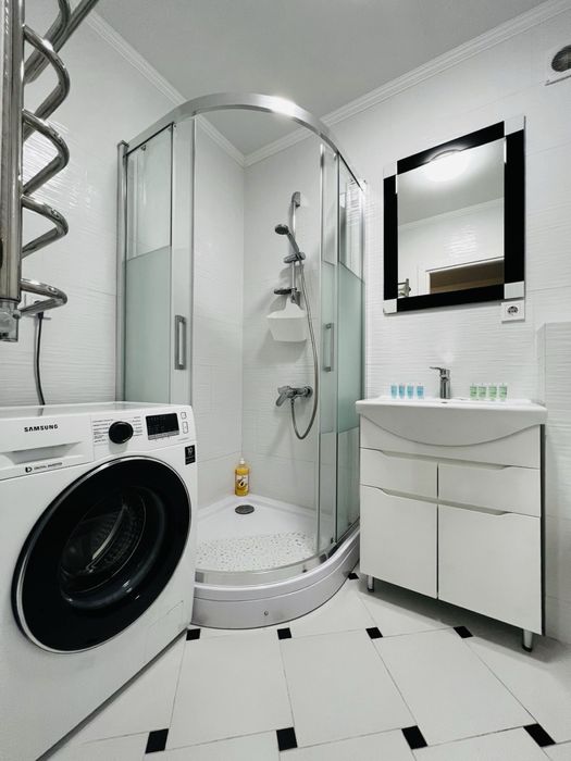 Подобово! Оренда квартири вул. Мельника 10 (центр)