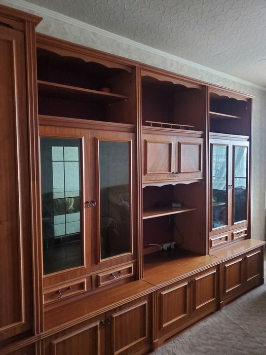 Мебель - стенка, 4 модуля по 90 см высота 2.26