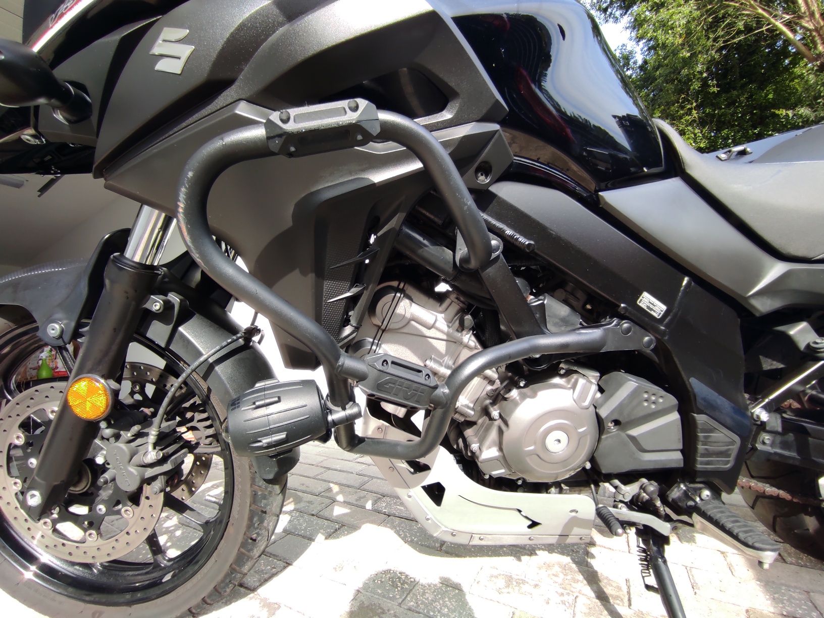 Suzuki V-Strom 650