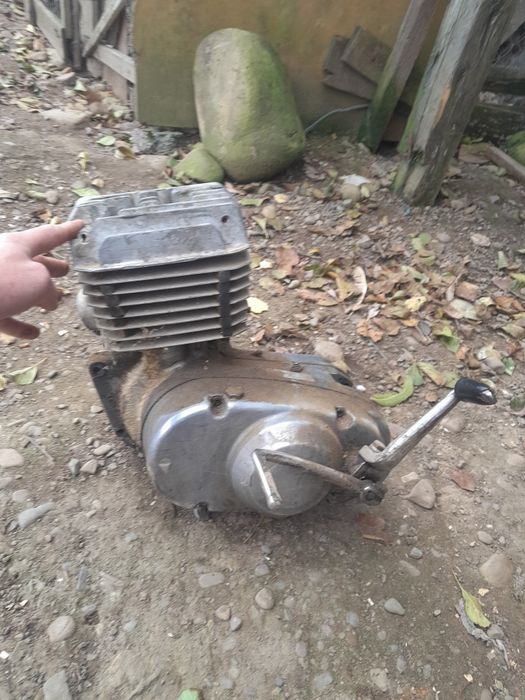 Продам мотор на мінск треба трохи руки проложити