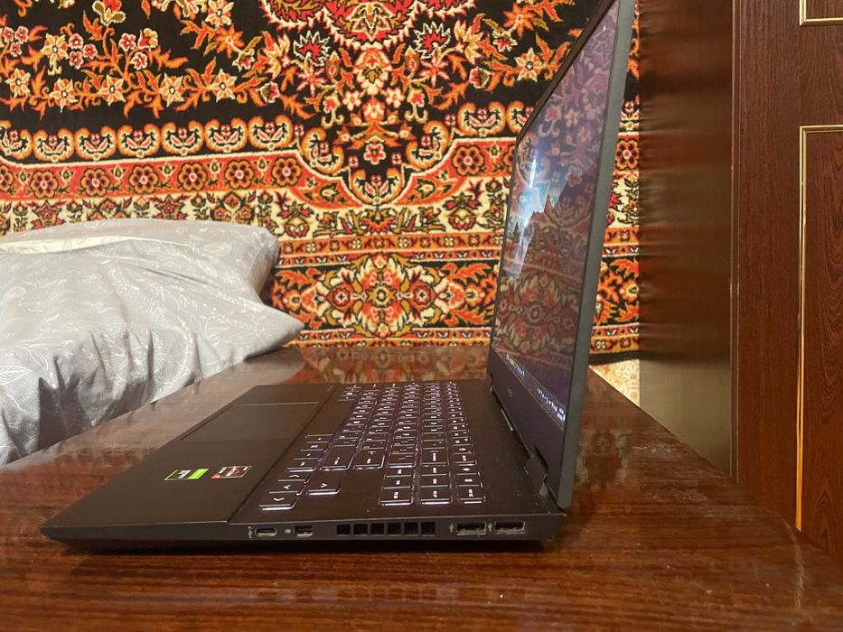 HP OMEN 15 (Ryzen 7 4800H|40Gb|1Tb SSD| NVIDIA GeForce GTX 1660 Ti)