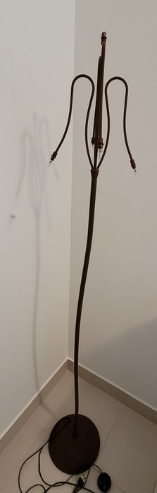 Lampa stojąca retro