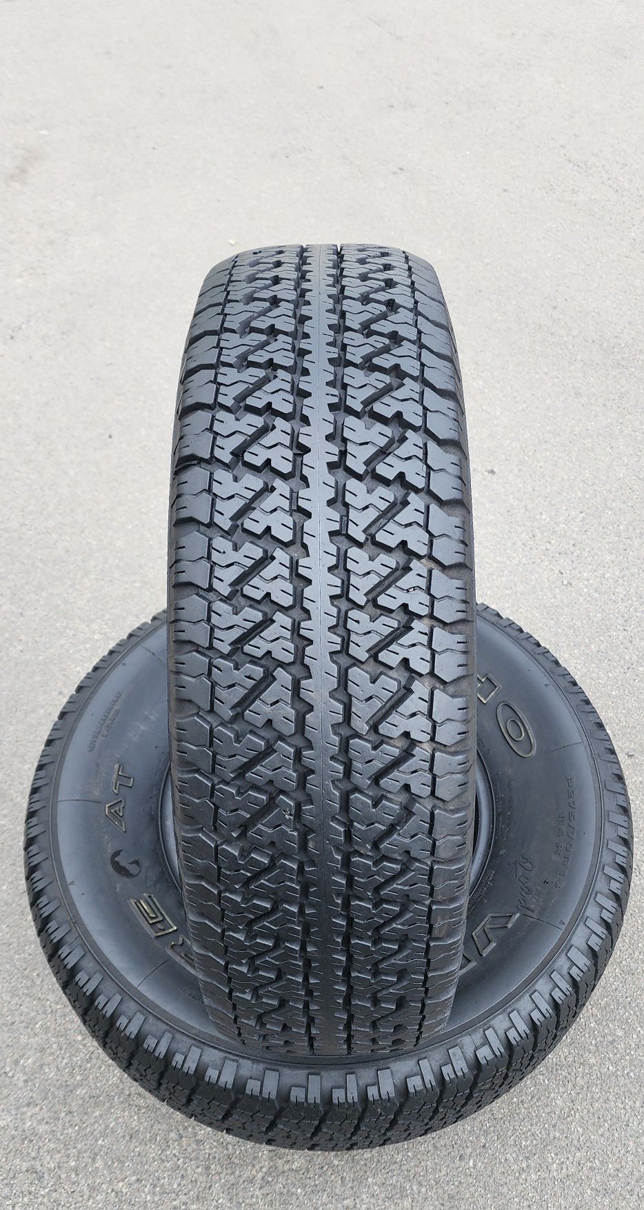 275.70.16 Kumho Venture AT 2шт