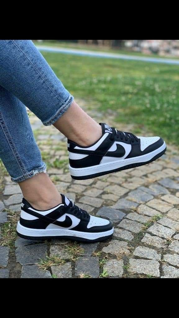 Nike Dunk Low Panda