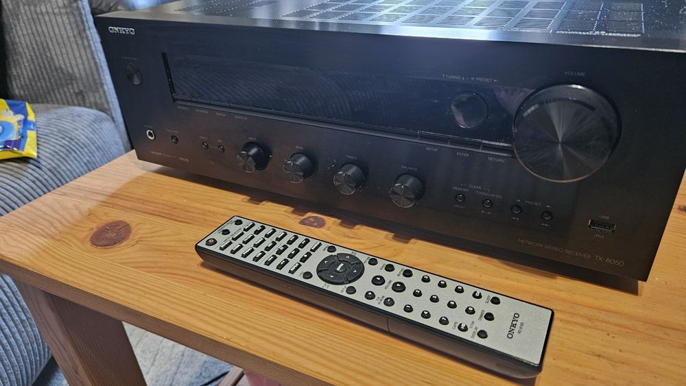 Amplituner, wzmacniacz Onkyo tx 8050
