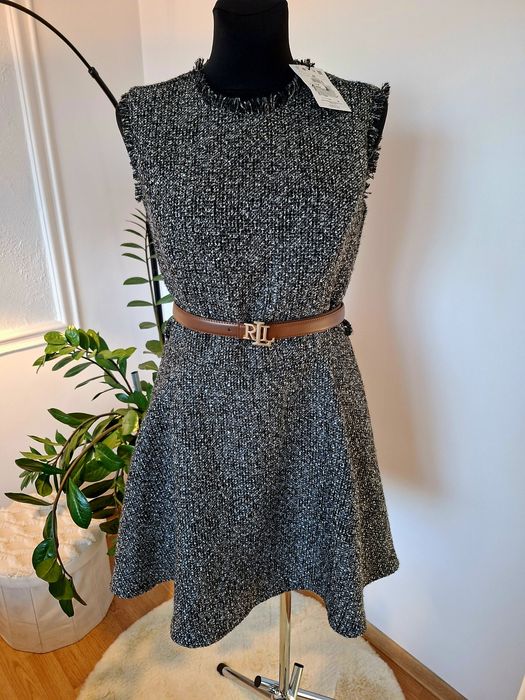 Nowa sukienka biurowa